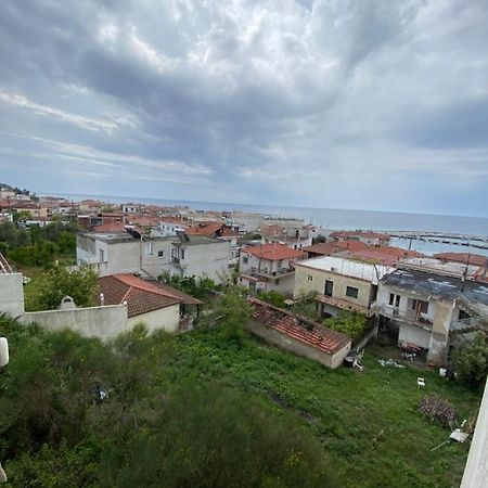 Nea Skioni Apartment Екстер'єр фото